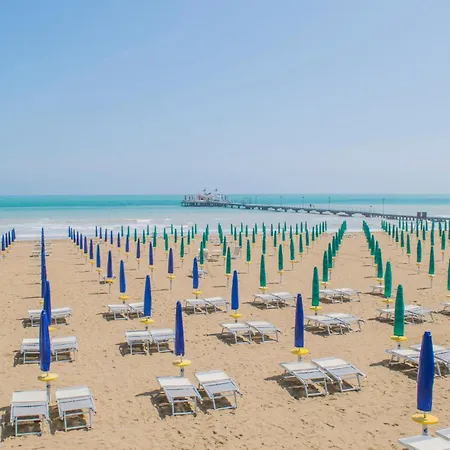 1 Bedroom In Διαμέρισμα *